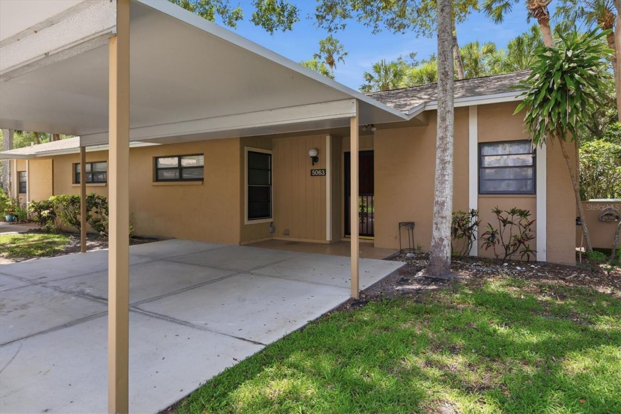 5063 Village Gardens Drive, Unit 9, Sarasota, FL 34234 Photo