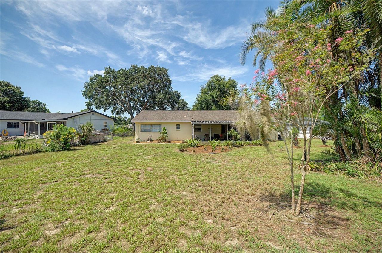612 Barkfield Loop, Brandon, FL 33511 Photo