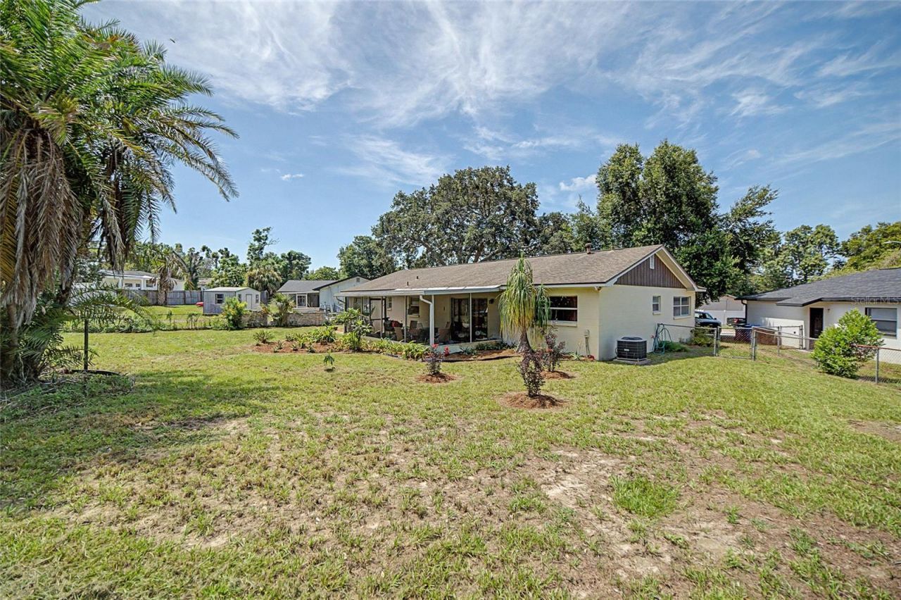 612 Barkfield Loop, Brandon, FL 33511 Photo