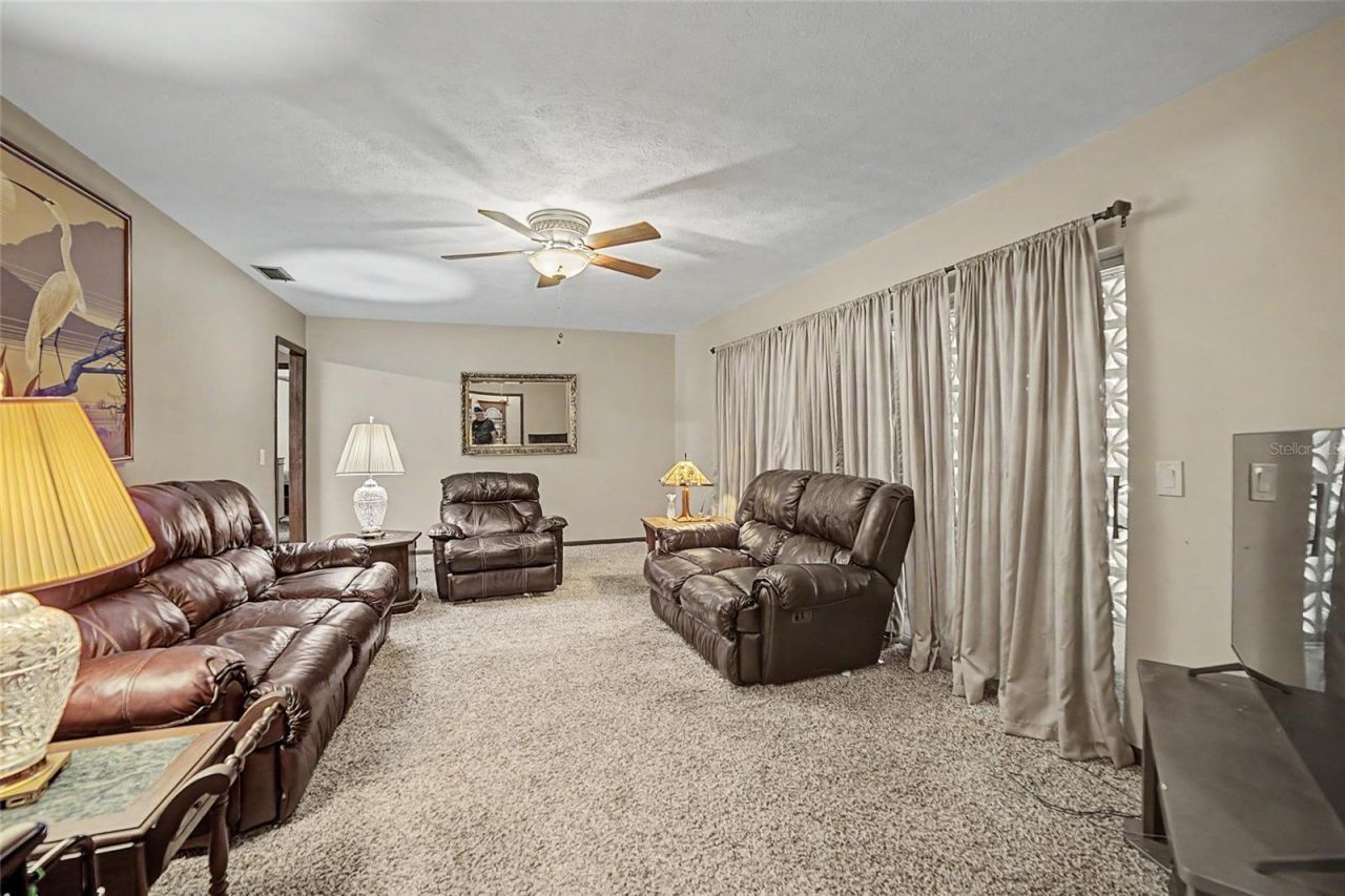 612 Barkfield Loop, Brandon, FL 33511 Photo