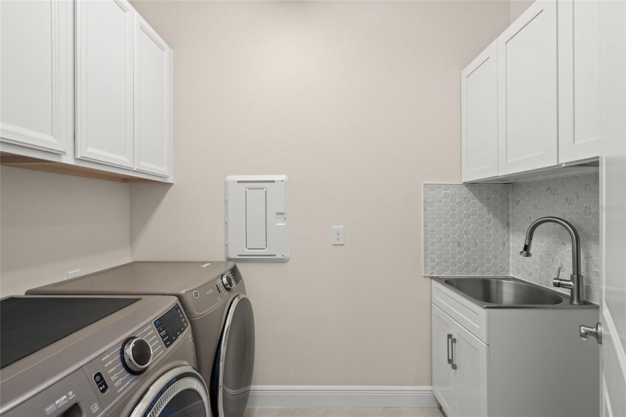 5690 Long Shore Loop, Sarasota, FL 34238 Photo