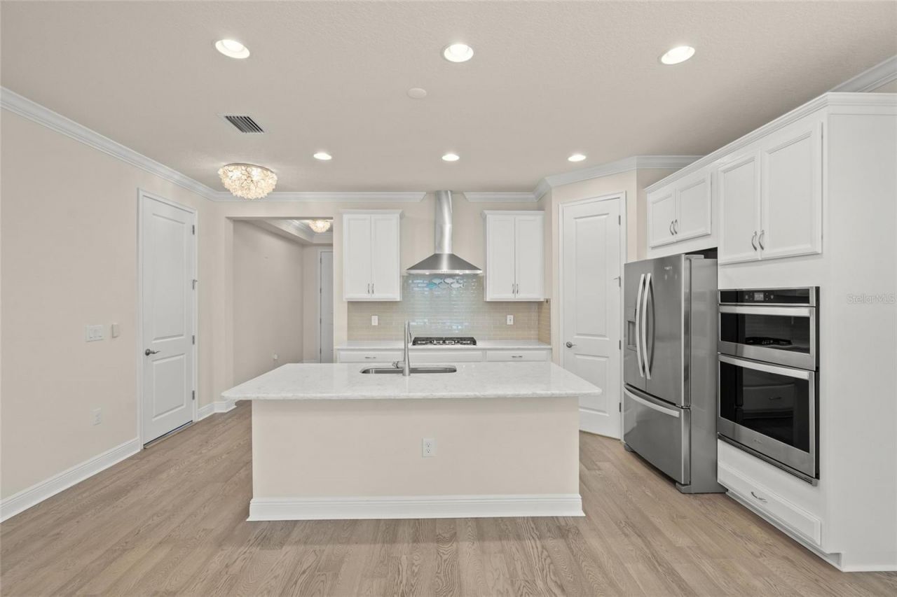 5690 Long Shore Loop, Sarasota, FL 34238 Photo
