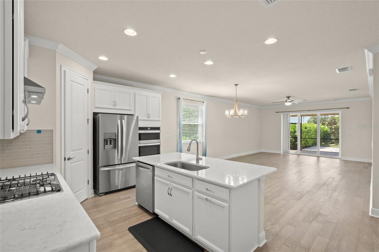 5690 Long Shore Loop, Sarasota, FL 34238 Photo