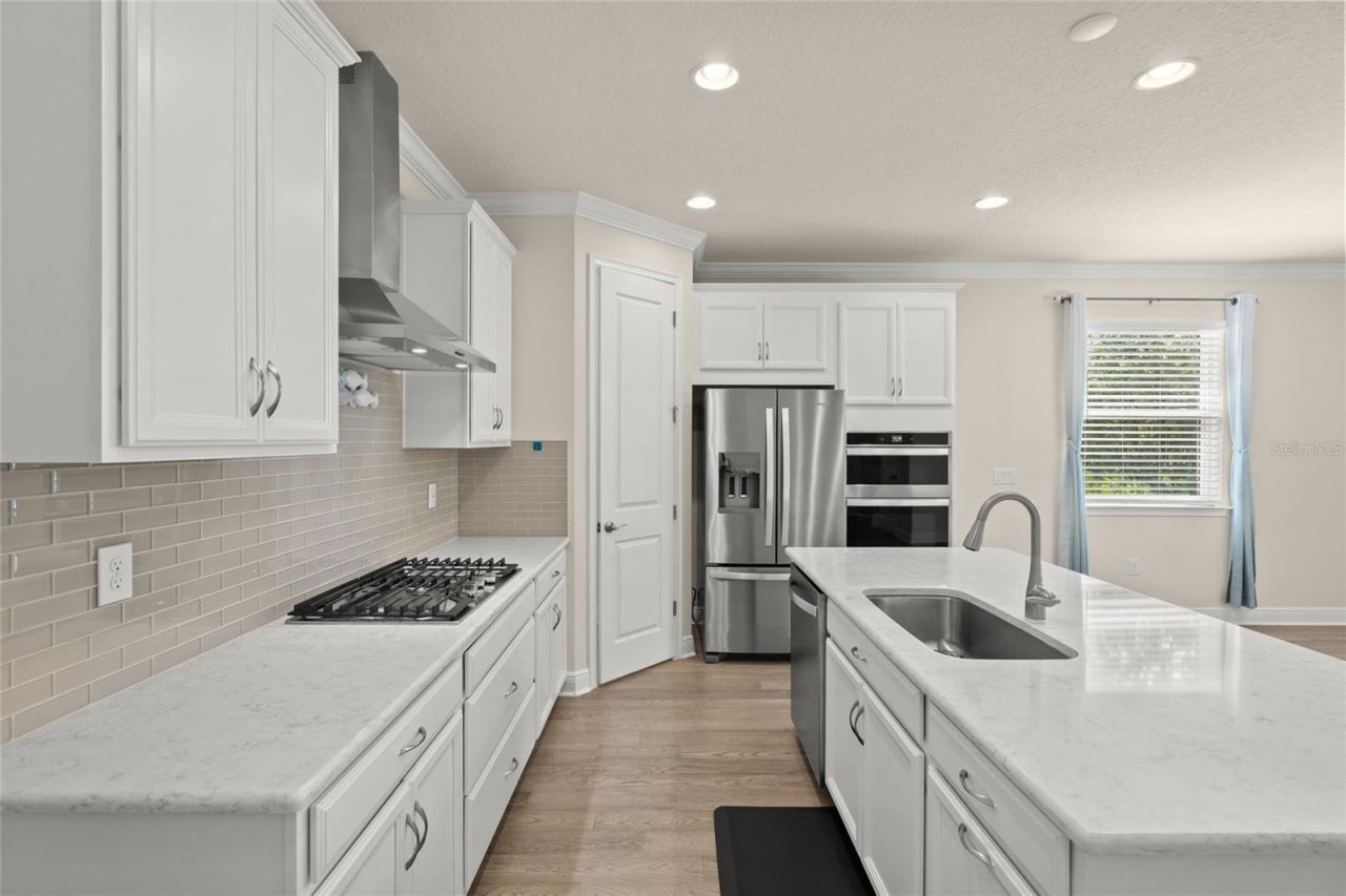 5690 Long Shore Loop, Sarasota, FL 34238 Photo