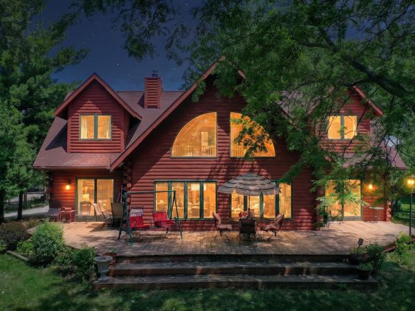 24401 Church Rd, Dover, WI 53139