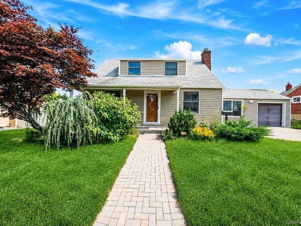 12 Nelson Street , Elmont, NY 11003
