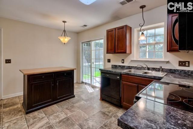 82 Deertrot Court  Photo 19