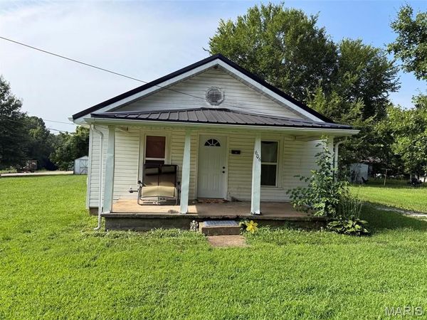606 Park Street , Willow Springs, MO 65793