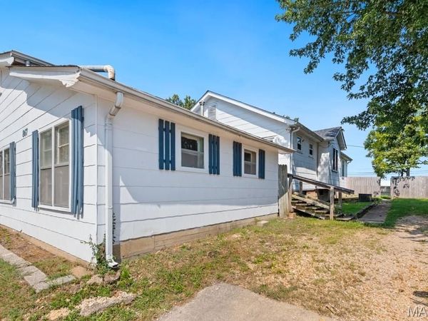 867 W Springfield Road , Sullivan, MO 63080