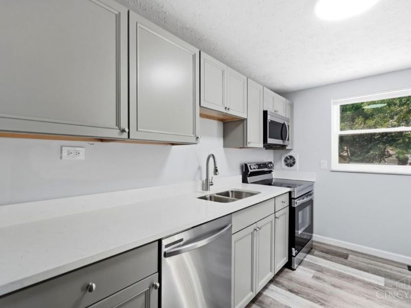 9929 Loralinda Drive, Colerain Township, OH 45251 Photo 17