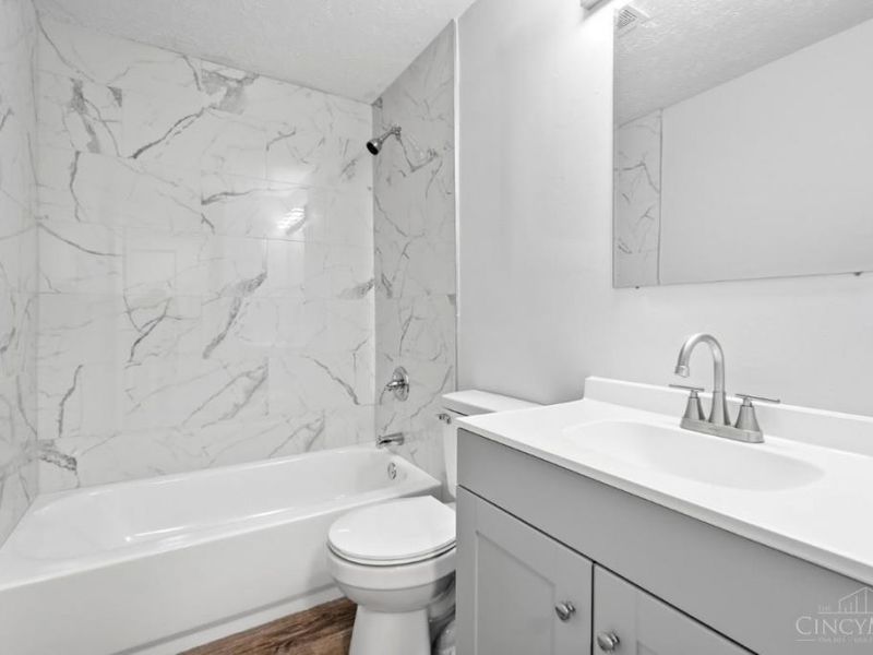 9929 Loralinda Drive, Colerain Township, OH 45251 Photo 22