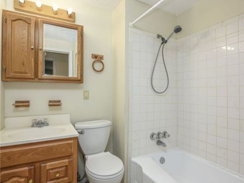 8754 State Route 14, Streetsboro, OH 44241 Photo 19
