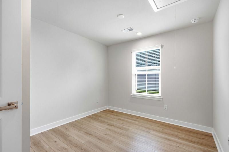 2752 Rowyn St.  Photo 20