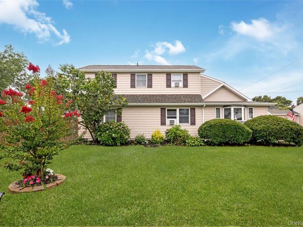 208 Ford Street, Holbrook, NY 11741