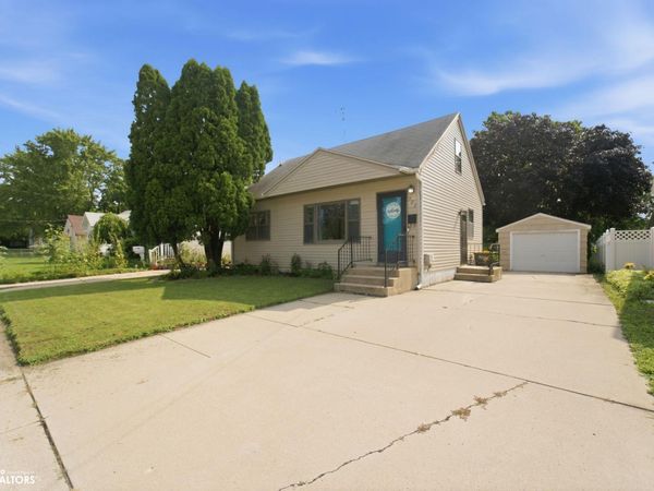 923 N Tyler Avenue, Mason City, IA 50401