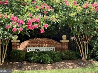 8171 BOSS STREET, VIENNA, VA 22182