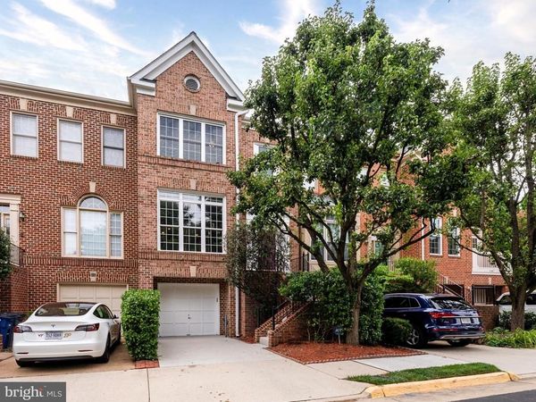 8171 BOSS STREET, VIENNA, VA 22182