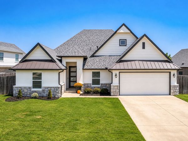 421 E 127th Place S, Jenks, OK 74037