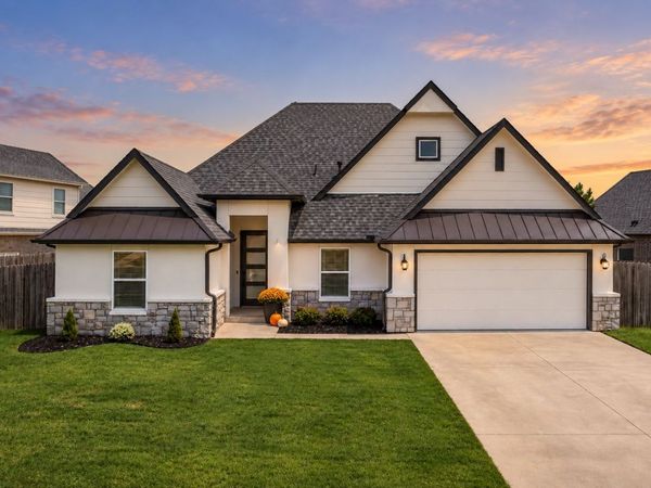 421 E 127th Place S, Jenks, OK 74037