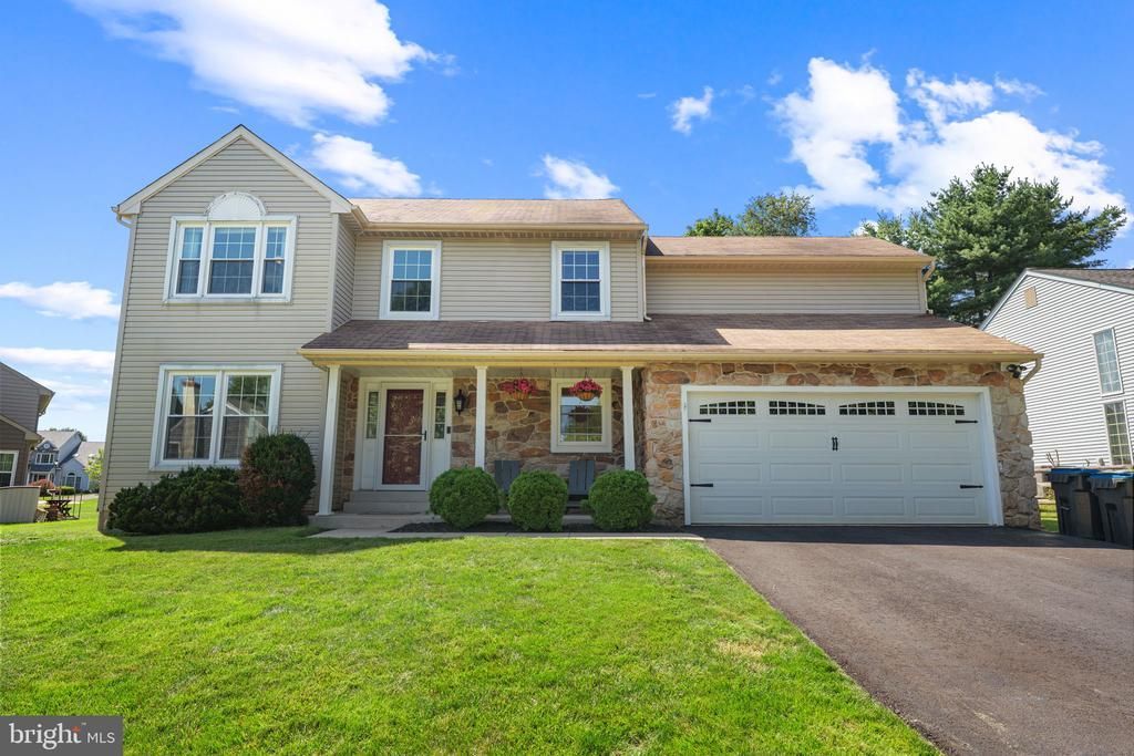 209 E FAIRWOOD DRIVE , CHALFONT, PA 18914