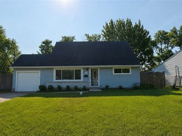 1097 Carter Drive , Grand Island, NY 14072