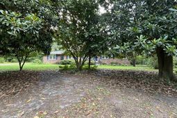 834 Williams Circle photo 4