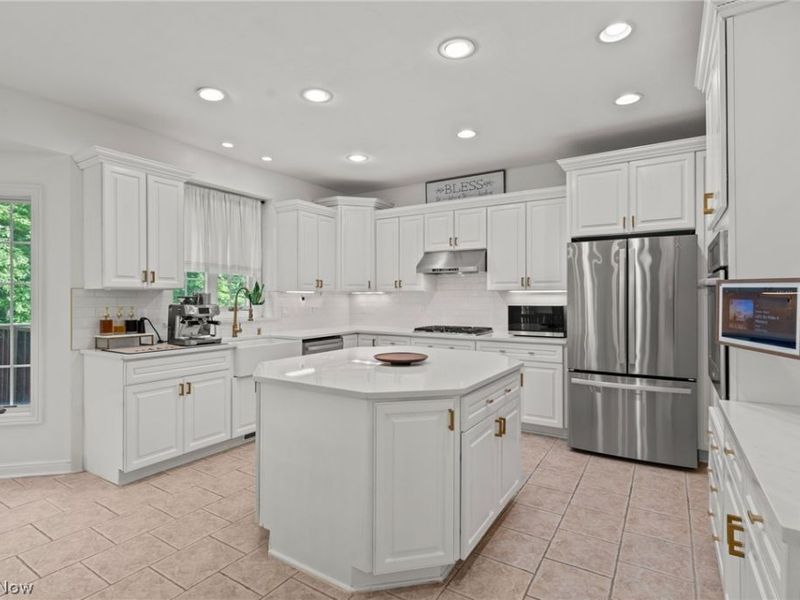 37462 Tidewater Drive, Solon, OH 44139 Photo 9