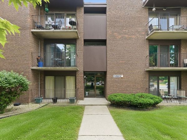12823 S Kenneth Avenue, Unit C3, Alsip, IL 60803