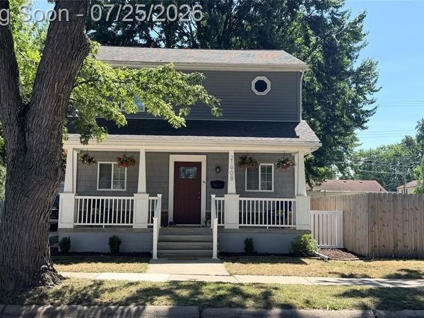 21908 Rosedale Street, St. Clair Shores, MI 48080