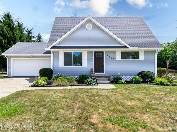 4504 American Heritage Road, Grand Blanc Twp, MI 48439