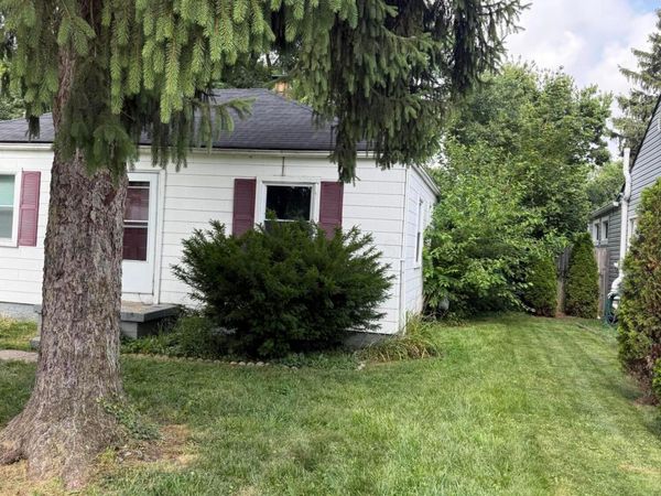 221 N Kellner Road , Columbus, OH 43209
