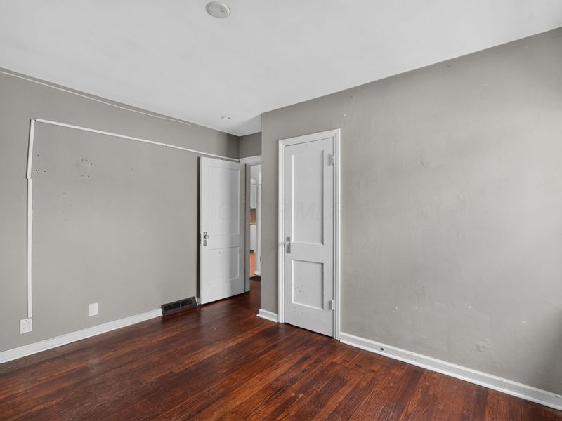 221 N Kellner Road , Columbus, OH 43209 Photo 10