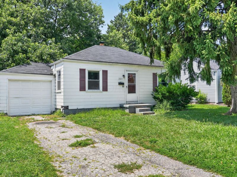 221 N Kellner Road , Columbus, OH 43209 Photo 2
