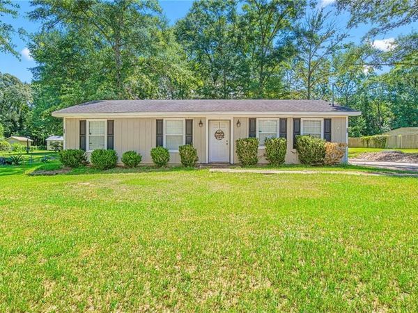 1124 N Way Drive, Semmes, AL 36575