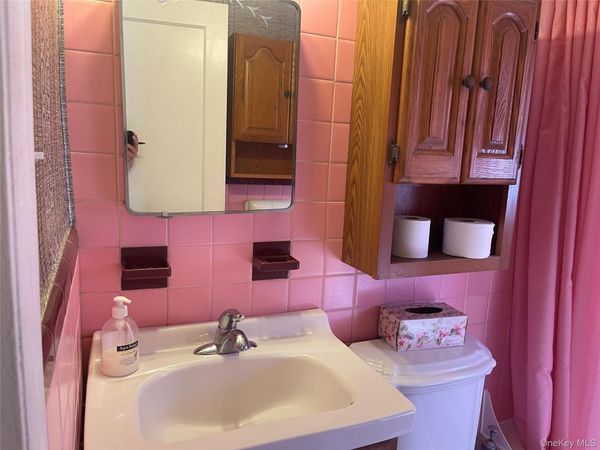 8910 221st Place , Queens Village, NY 11427