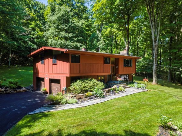 25 Ponderosa Road , Carmel, NY 10512