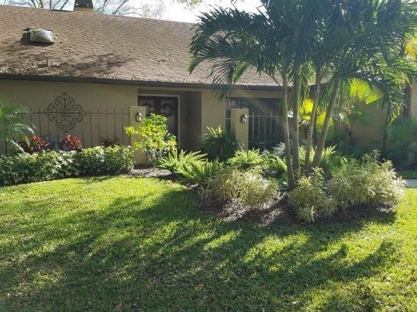 392 LAKEVIEW TERRACE , PALM HARBOR, FL 34683