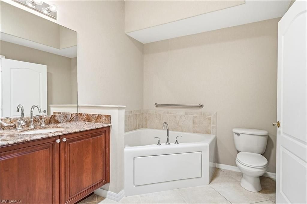 2493 Keystone Lake Dr, Cape Coral, FL 33909 Photo