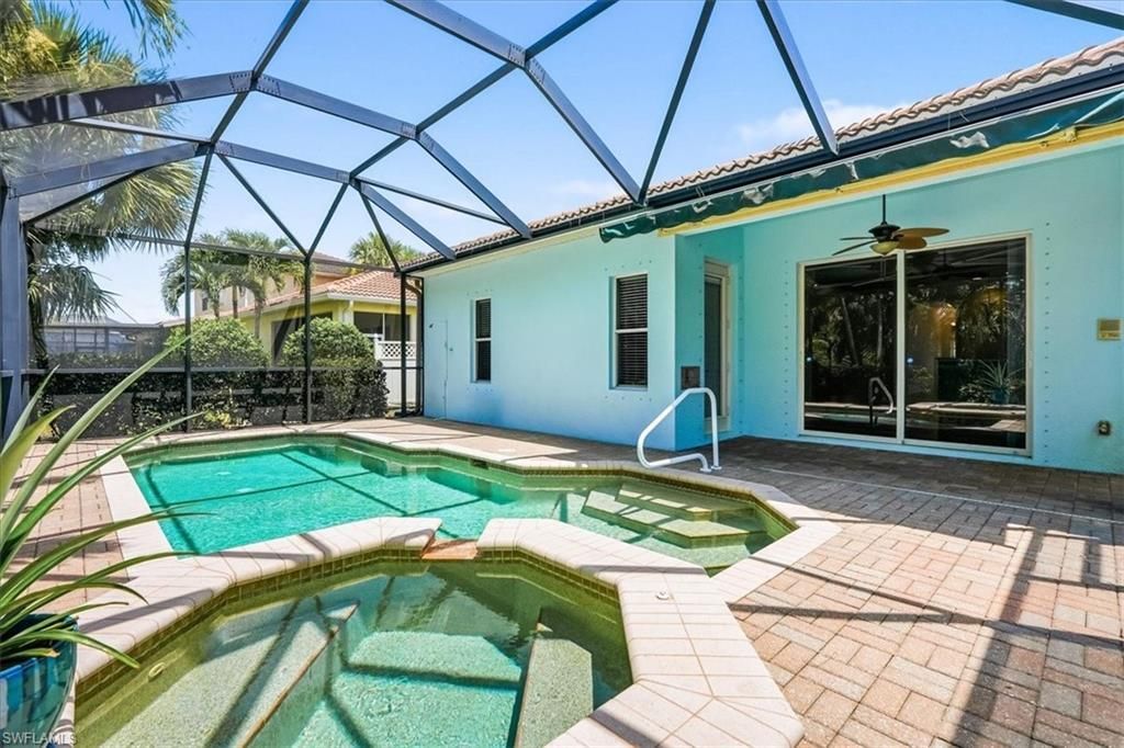 2493 Keystone Lake Dr, Cape Coral, FL 33909 Photo