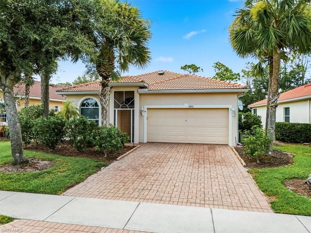 2493 Keystone Lake Dr, Cape Coral, FL 33909 Photo
