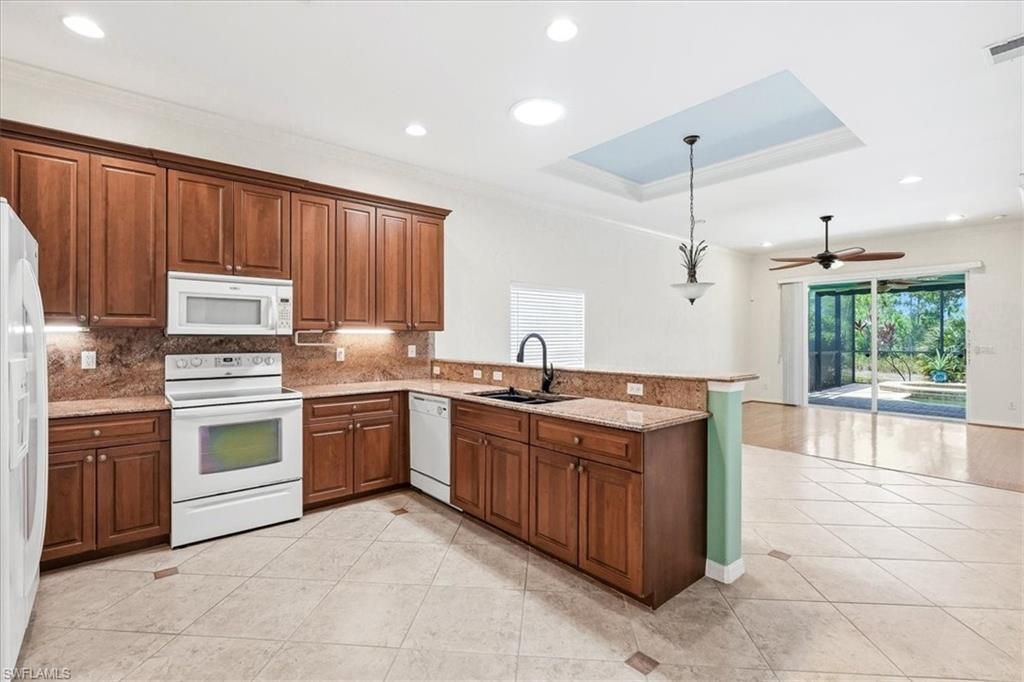 2493 Keystone Lake Dr, Cape Coral, FL 33909 Photo