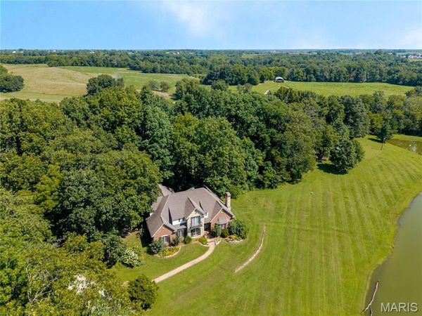 10631 Wine Hill Road, Chester, IL 62233