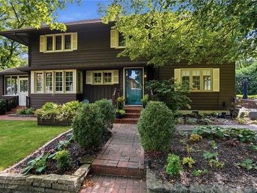 6 Glendora Avenue, Oakwood, OH 45409