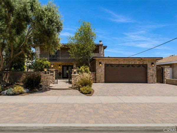 2117 Deodar, Santa Ana, CA 92705