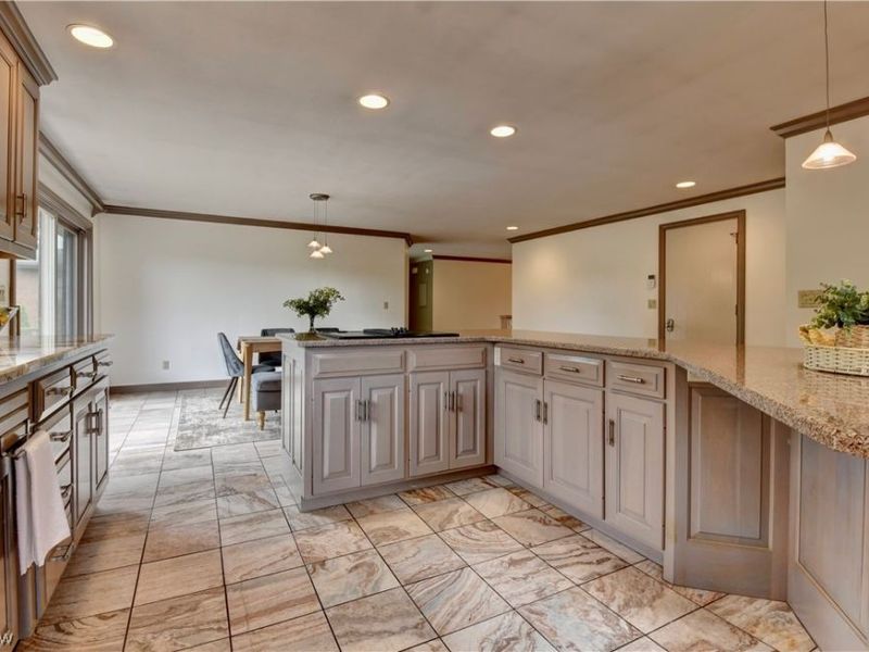 1157 Hilltop Road NW, New Philadelphia, OH 44663 Photo 9