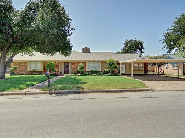 1706 Goodwin Drive , Mineral Wells, TX 76067
