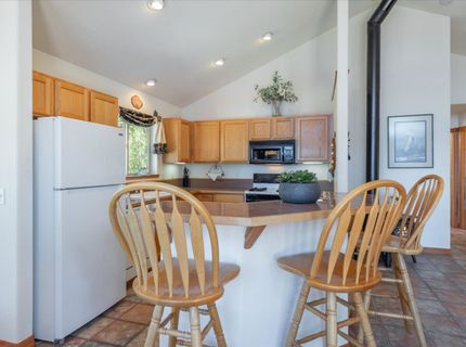 8749 Brockway Vista Avenue , Kings Beach, CA 96143 Photo