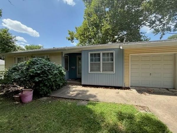 8718 Riley Street, Overland Park, KS 66212