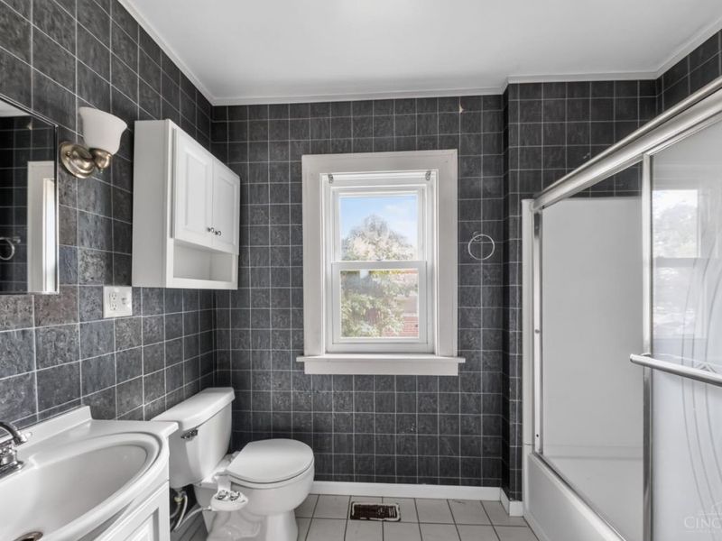 6915 Kleindale Avenue, North College Hill, OH 45231 Photo 14