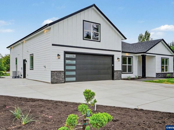 38802 NW Garden Dr, Scio, OR 97374